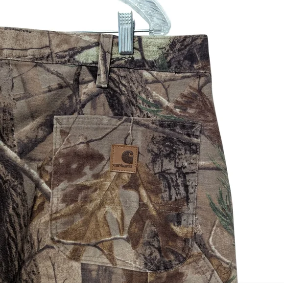 Vintage Carhartt Men's Realtree Camo baggy Carpenter Pants Size 40x30